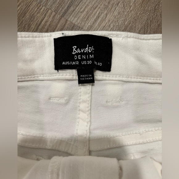 NWT Bardot Denim skirt. AUS Size 12. US size 30. - Picture 3 of 4